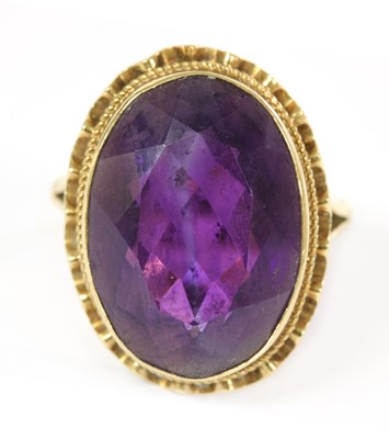 Lot 305 - A 9ct gold single stone amethyst ring