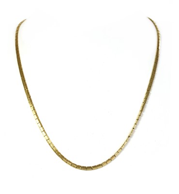 Lot 87 - An Italian gold necklace