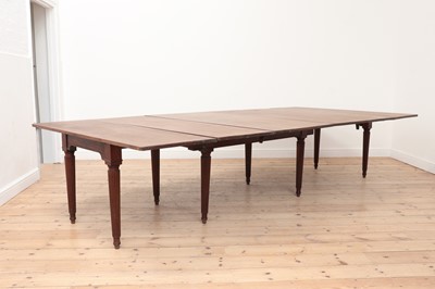 Lot 210 - A Regency mahogany extending dining table