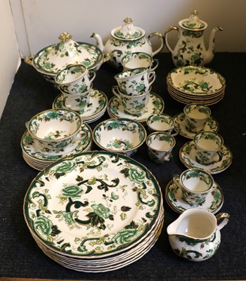 Lot 86 - A Masons Ironstone ‘Chartreuse’ pattern part tea and dinner service