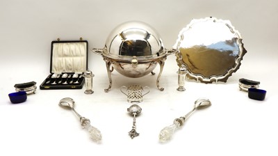 Lot 27 - A collection of silver and silver plate