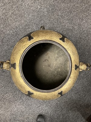 Lot 177 - A Japanese metal urn and cover