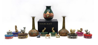 Lot 53 - A collection of ceramics