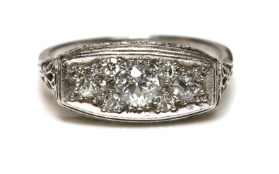 Lot 58 - An American Art Deco diamond ring