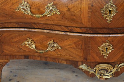 Lot 647 - A Louis XV kingwood commode