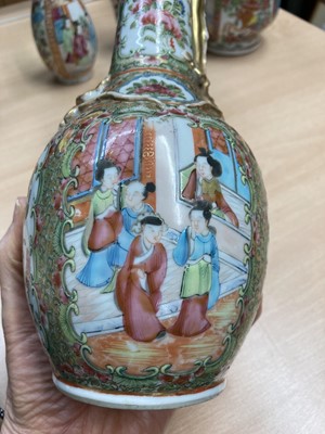 Lot 143 - A collection of Chinese Canton enamelled famille rose