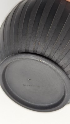 Lot 90 - A Wedgwood black basalt bowl