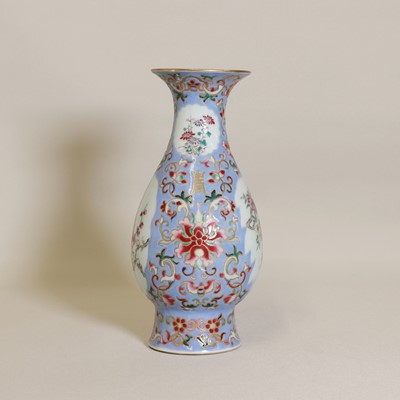 Lot 66 - A Chinese famille rose vase