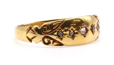 Lot 16 - A Victorian 15ct gold five stone diamond ring