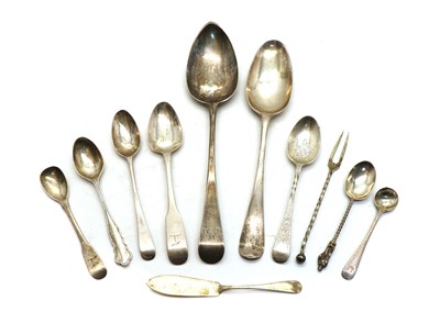 Lot 32 - A collection of five Irish teaspoons