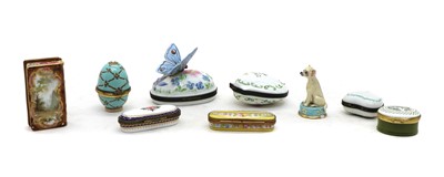 Lot 248 - A collection of Limoges pill boxes and similar