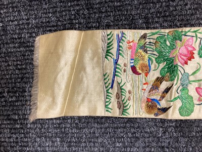 Lot 142 - A collection of Chinese embroidery