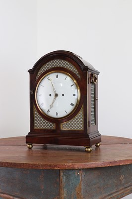 Lot 195 - A George III mahogany eight-day repeating bracket clock