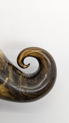 Lot 250 - Two 19th century Scottish rams horn snuff mulls