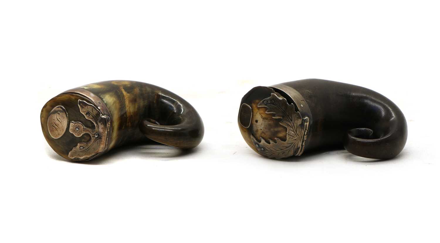 Lot 250 - Two 19th century Scottish rams horn snuff mulls