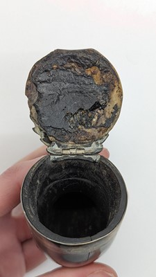 Lot 250 - Two 19th century Scottish rams horn snuff mulls