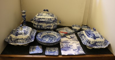 Lot 309 - A large Spode 'Italian' pattern dinner and tea service