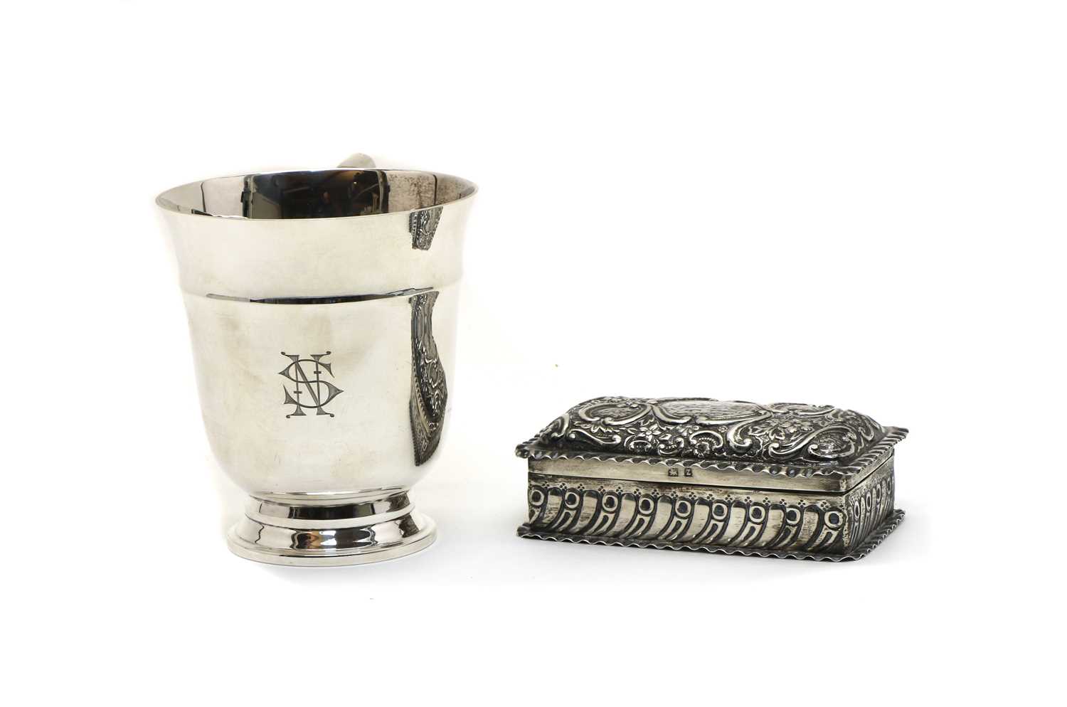 Lot 10 - A silver mug