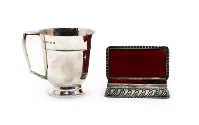 Lot 10 - A silver mug