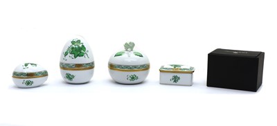 Lot 100 - A collection of Herend 'Chinese Bouquet' pattern porcelain items