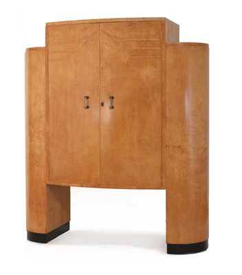 Lot 186 - An Art Deco maple cocktail cabinet