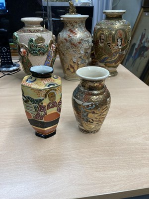 Lot 85 - A collection of Japanese Satsuma ware vases