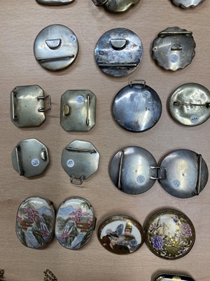 Lot 148 - A collection of Japanese Satsuma ware buckles