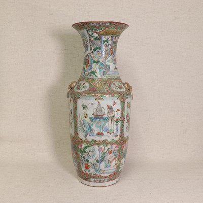 Lot 53 - A Chinese Canton famille rose vase