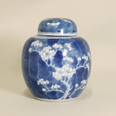 Lot 364 - A Chinese blue and white jar and cover
