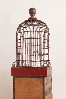 Lot 419 - A dome-topped wirework birdcage