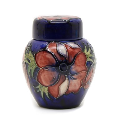 Lot 185 - A Moorcroft pottery ‘Anemone’ pattern lamp