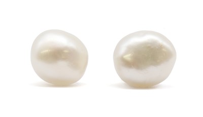 Lot 249 - A pair of gold cultured freshwater pearl stud earrings