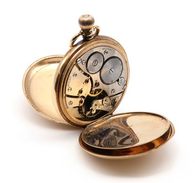 Lot 546 - A 9ct gold Syren top wind hunter pocket watch