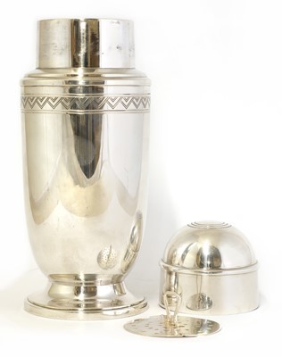 Lot 151 - An Art Deco silver-plated cocktail shaker