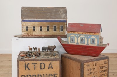 Lot 471 - A painted wooden Noah's Ark