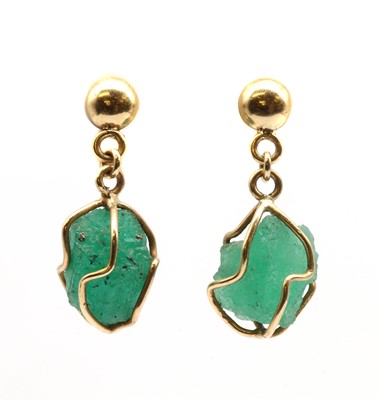 Lot 169 - A pair of gold emerald drop earrings