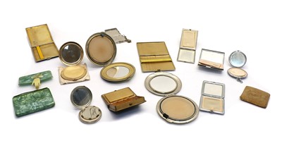 Lot 248 - A collection of Art Deco compacts