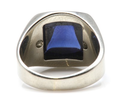 Lot 214 - An American Art Deco synthetic sapphire and diamond ring, c.1930