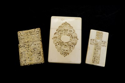 Lot 145 - A Chinese carved ivory card case