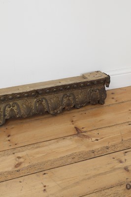 Lot 82 - A Country House carved giltwood pelmet