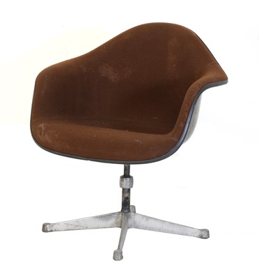 Lot 269 - An Eames chair