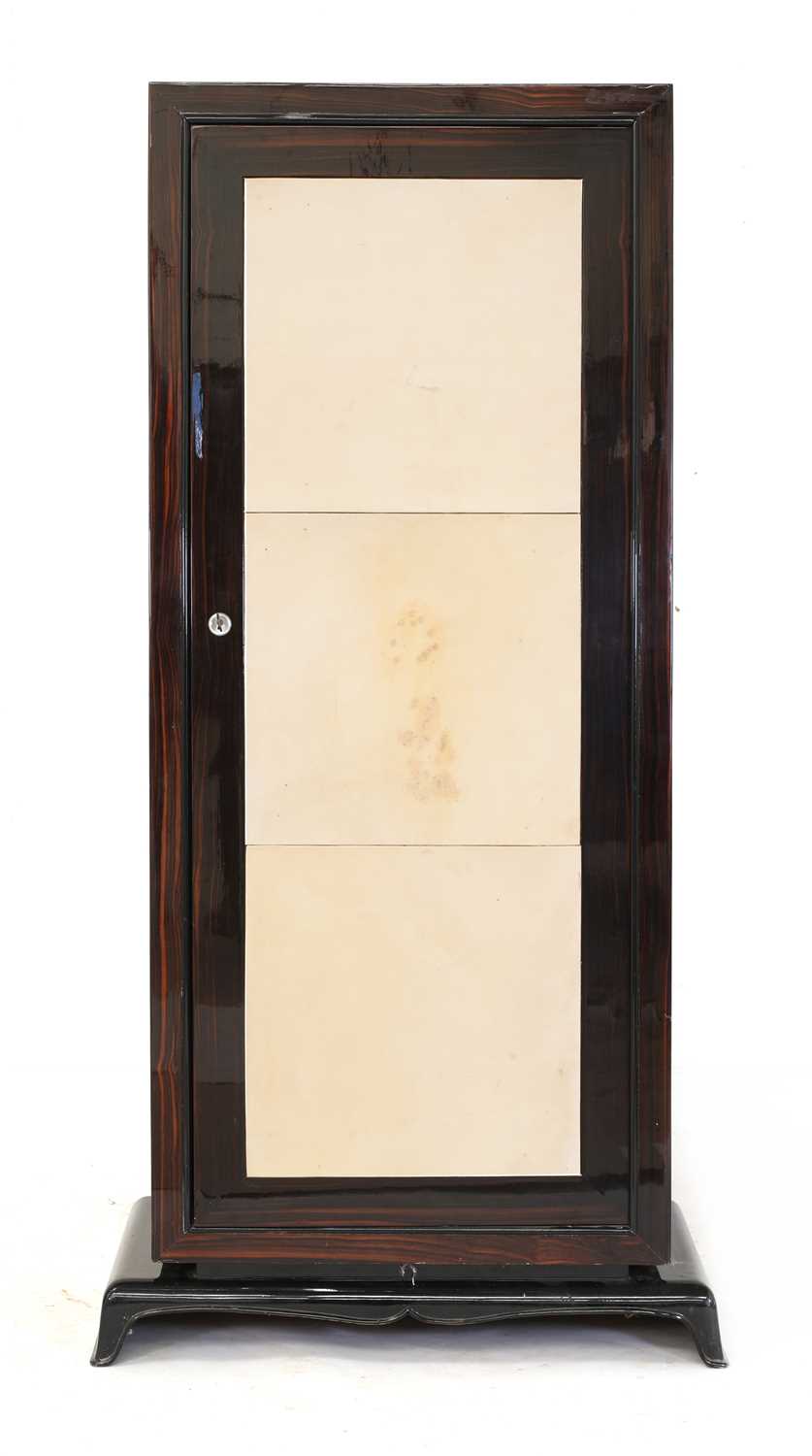 Lot 109 - An Art Deco Macassar ebony and shagreen cabinet