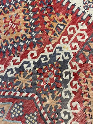 Lot 41 - A Kilim flatweave wool carpet