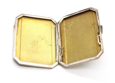 Lot 26 - An Art Deco guilloche enamelled cigarette case