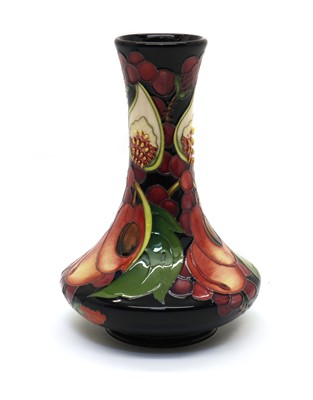 Lot 205 - A Moorcroft pottery ‘Queens Choice’ pattern vase