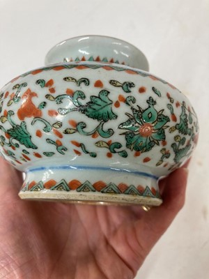 Lot 81 - A Chinese red and green enamelled jar