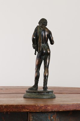 Lot 192 - A grand tour bronze of Narcissus