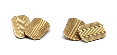 Lot 280 - A pair of 9ct gold cufflinks