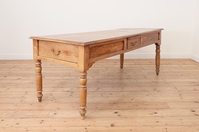 Lot 600 - A provincial chestnut kitchen table