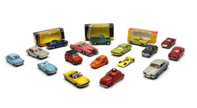 Lot 282 - A collection of seven Dinky Toys